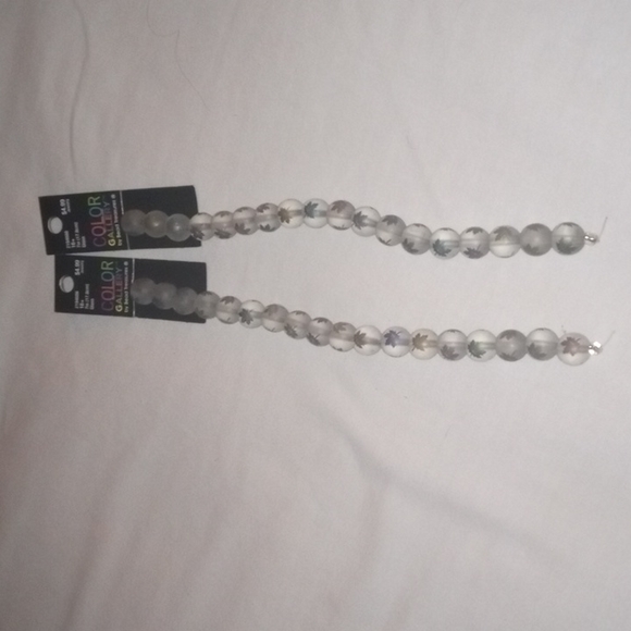 2 strands of beads - Picture 1 of 2